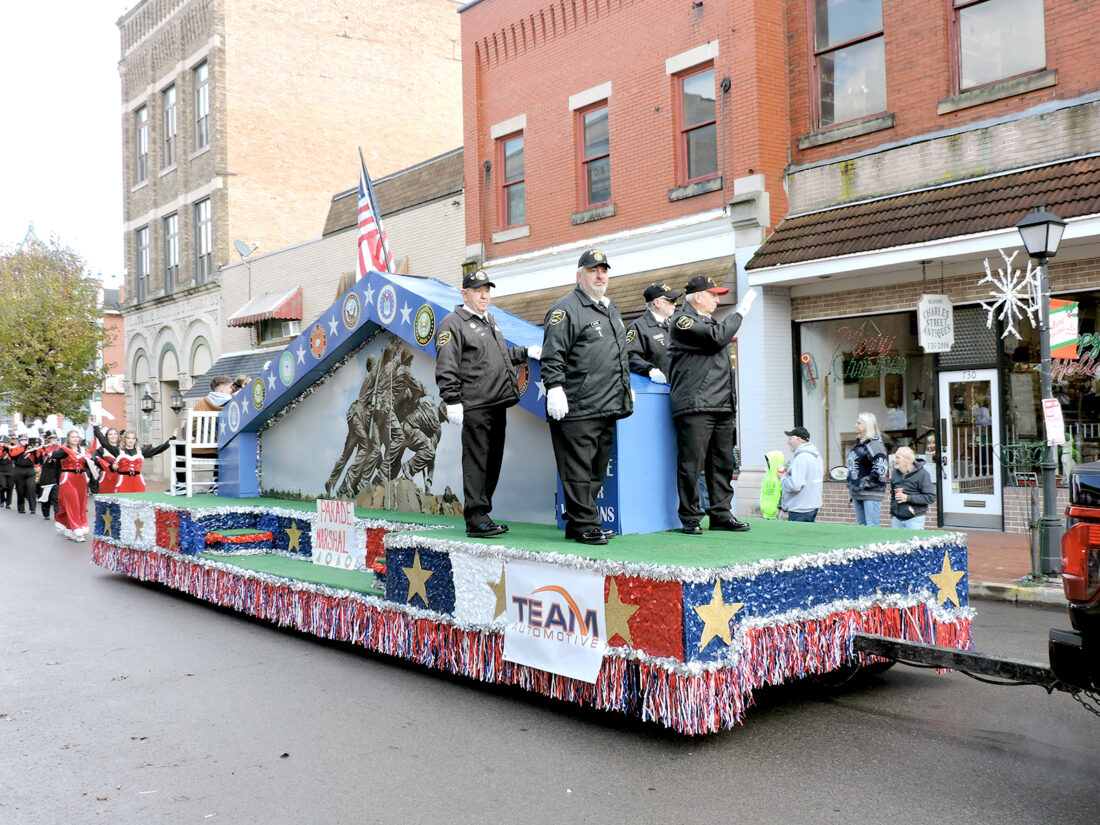 Sunshine greeted many attending Wellsburg Christmas parade